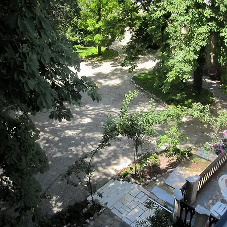 Oda ve Kahvaltı Fausta