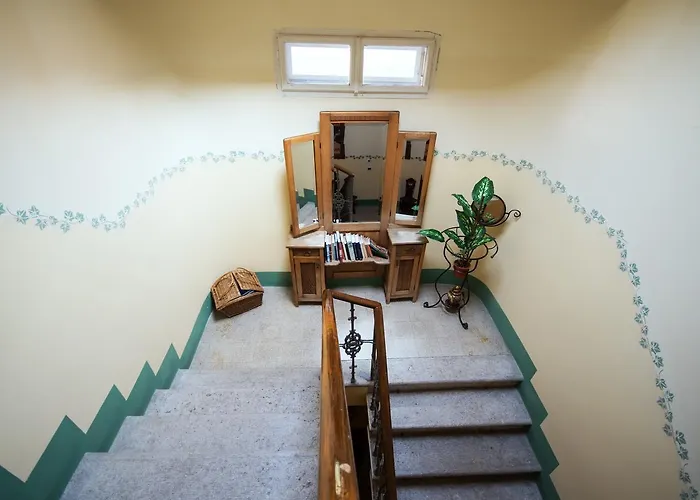 Fausta Oda ve Kahvaltı