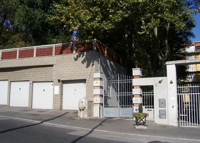 Oda ve Kahvaltı Fausta 4*